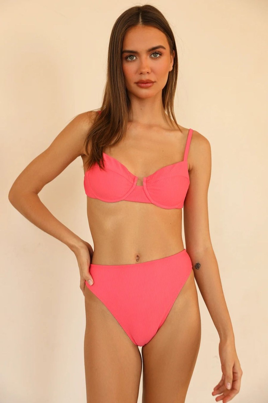 Swim Dippin' Daisy's Underwire | Gigi Top Calypso Coral Rib