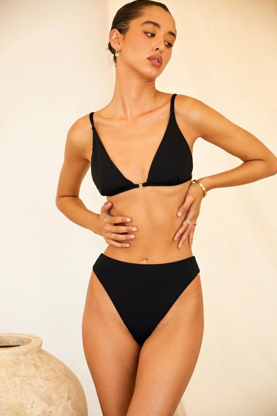 Swim Dippin' Daisy's Triangle | Remi Top Black